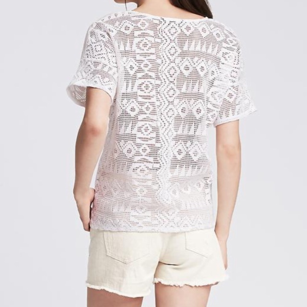 New - BR embroidered top in black - Picture 2 of 4
